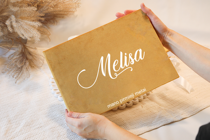 Pirmųjų metų kūdikio knyga / dienoraštis